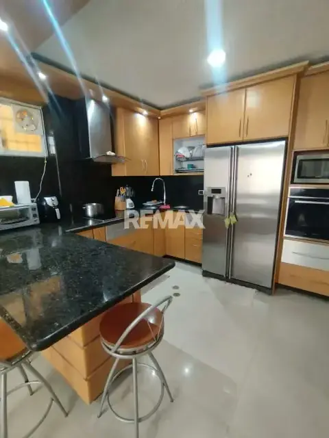 En venta cómodo apartamento en Conjunto Residencial Parque Neveri