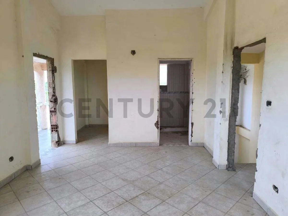 DE OPORTUNIDAD CASA 2 NIVELES PARA REMODELAR, ISLA DE MARGARITA - 2