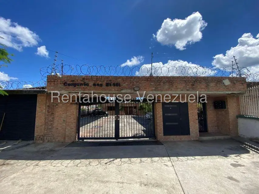 Townhouse (Multiples Niveles) en Alquiler en La Macarena Norte, Miranda