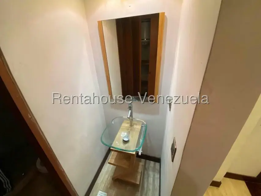 Townhouse (Multiples Niveles) en Alquiler en La Macarena Norte, Miranda - 15