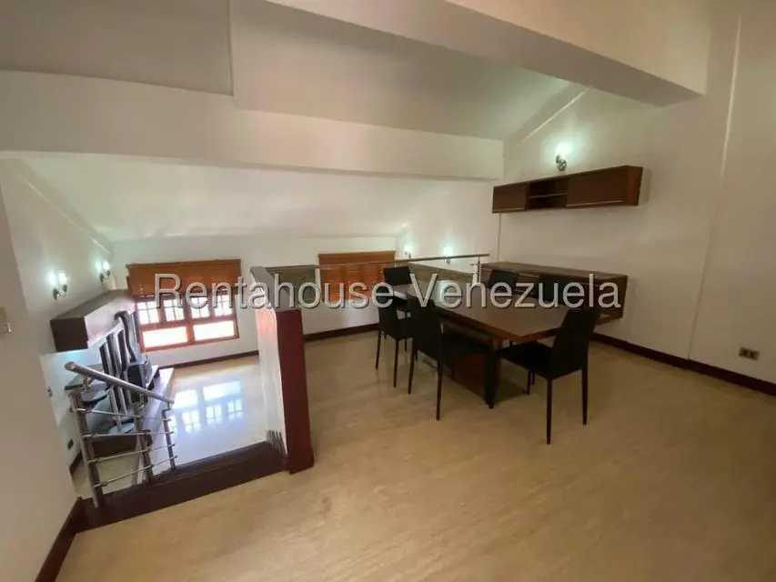 Townhouse (Multiples Niveles) en Alquiler en La Macarena Norte, Miranda - 8