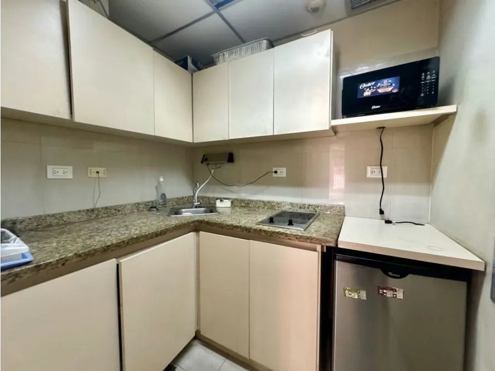 Se vende galpón c/ edificio administrativo 1629m2 Urb. Miranda 0797 - 30