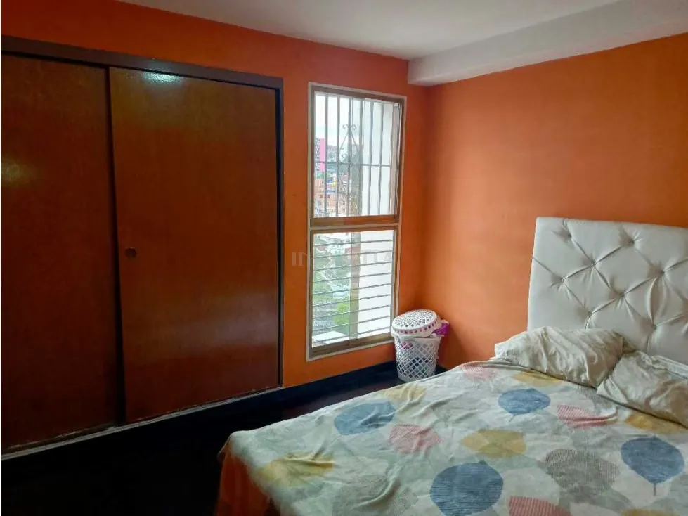 Venta Penthouse Av. Sucre (Catia) - 9