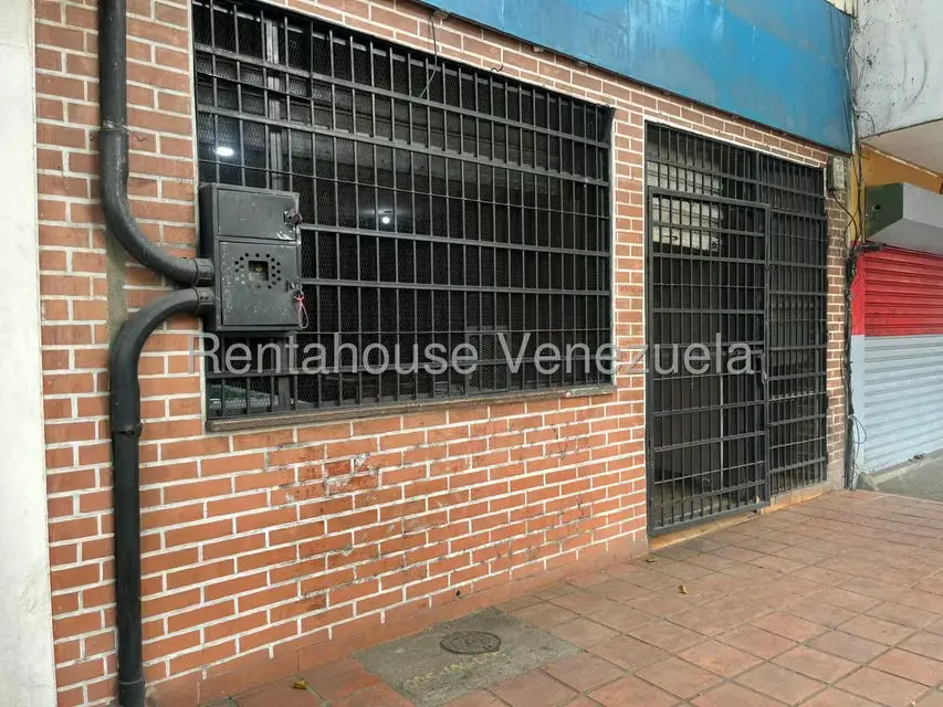 Local Comercial en Alquiler en Avenida Bolivar Norte, Carabobo - 16