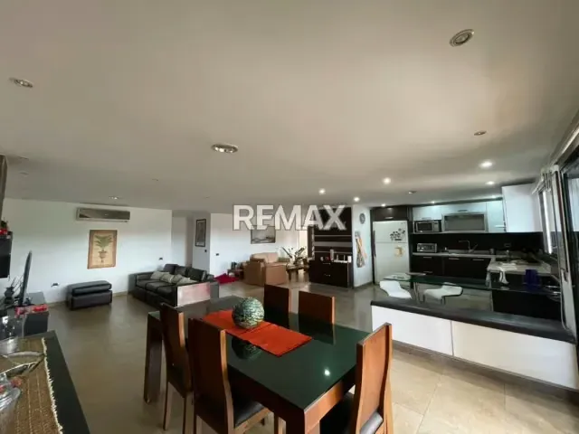 EDIFICIO EN VENTA CON LOCAL COMERCIAL Y APARTAMENTO - 7