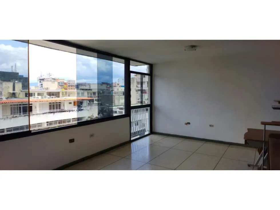 ALQUILER DE APARTAMENTO EN LOS PALOS GRANDES - 4