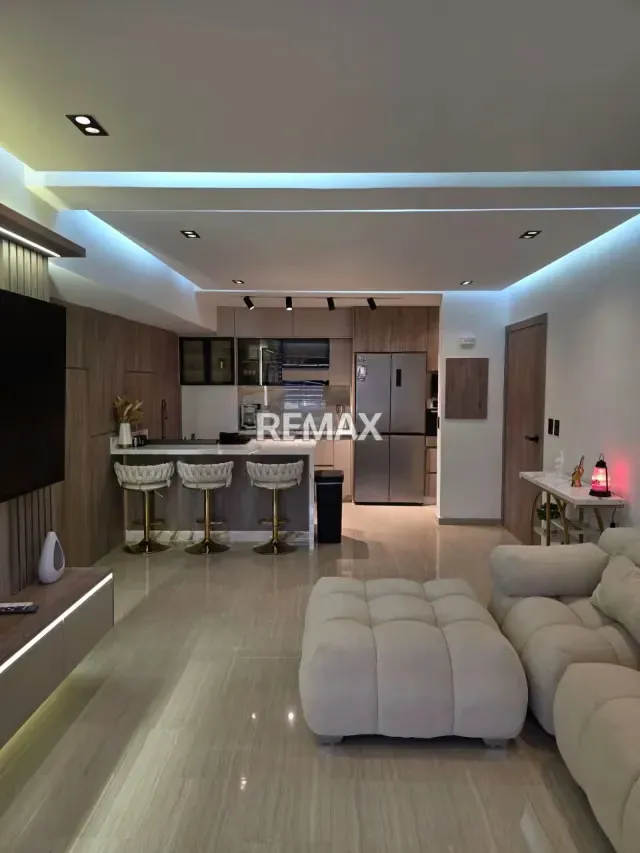SE VENDE ESPECTACULAR APARTAMENTO EN LA URBANIZACION LA TRIGALEÑA