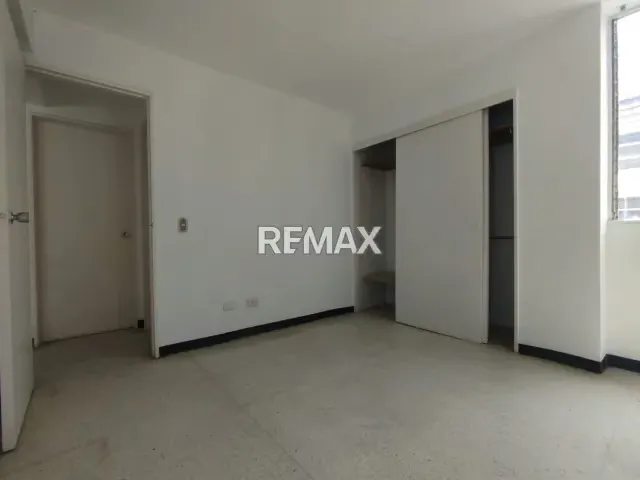 En Venta apartamento 72m2 2H1B. Los Palos Grandes - 7
