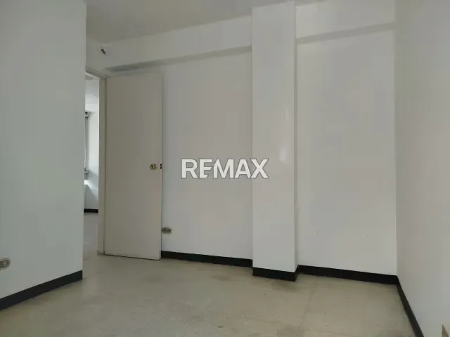 En Venta apartamento 72m2 2H1B. Los Palos Grandes - 9