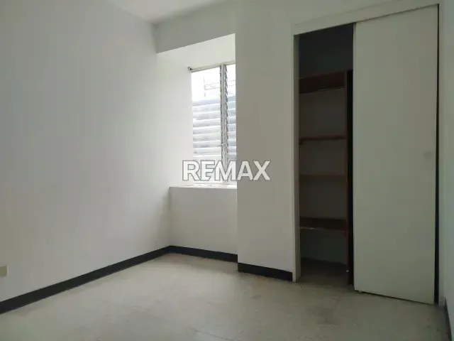 En Venta apartamento 72m2 2H1B. Los Palos Grandes - 10