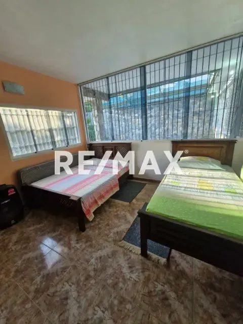 Hermosa y Amplia Casa en San Joaquin Urbanización La castellana - 6