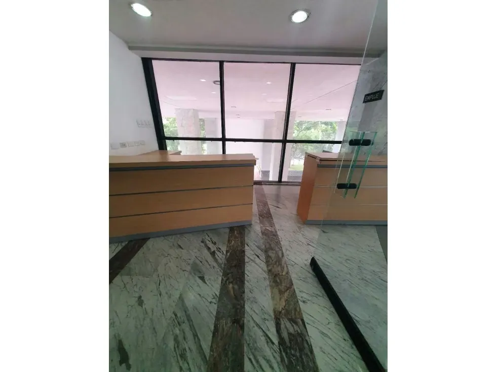 Alquilo oficina 350m2 Chuao 0715 - 6