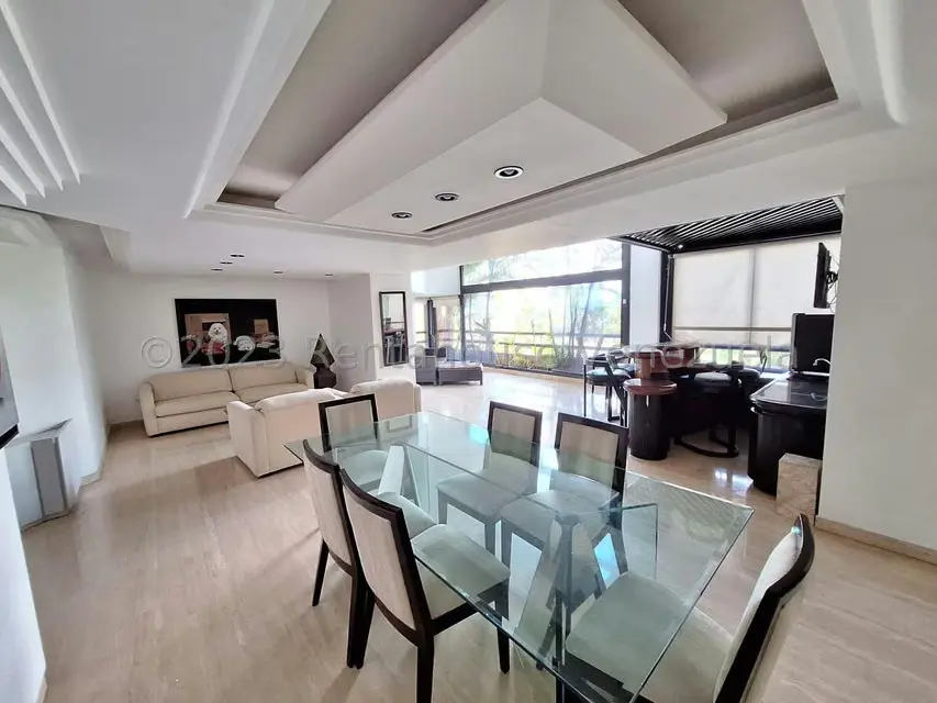 Apartamento (1 Nivel) en Venta en Los Naranjos del Cafetal, Distrito Metropolitano - 2