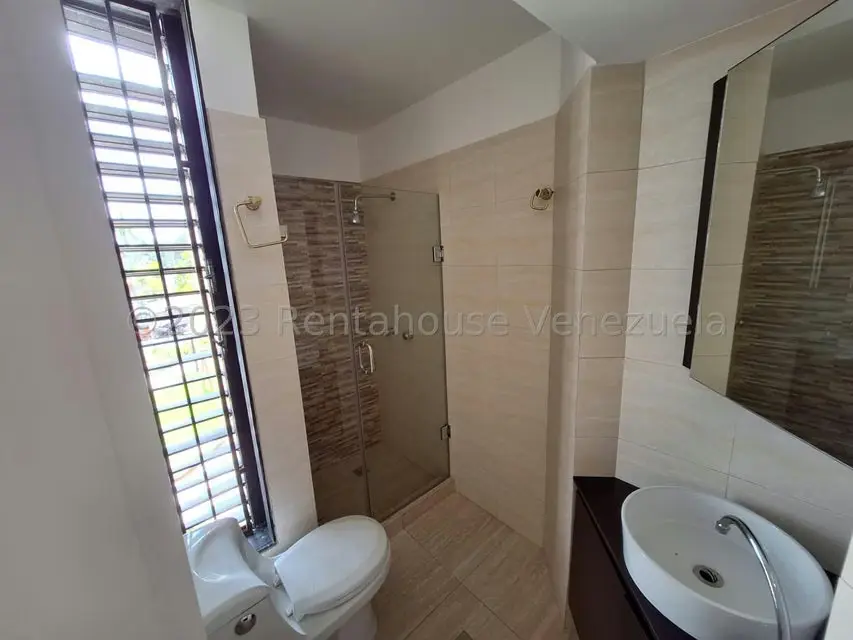 Apartamento (1 Nivel) en Venta en Los Naranjos del Cafetal, Distrito Metropolitano - 28