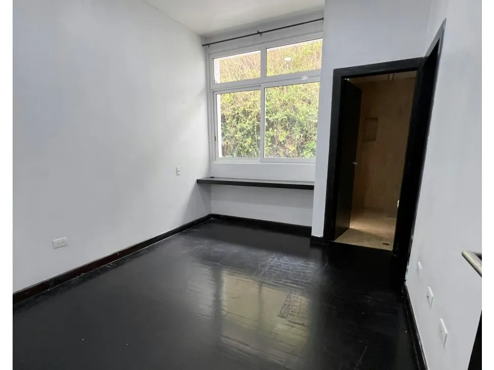 SE VENDE CASA EN LA LAGUNITA - 14