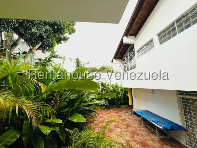 Casa (Multipes Niveles) en Venta en Prados del Este, Distrito Metropolitano - 3