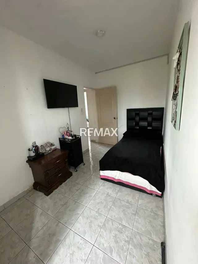 APARTAMENTO EN VENTA EN LA AVENIDA BOLIVAR NORTE DE VALENCIA - 5