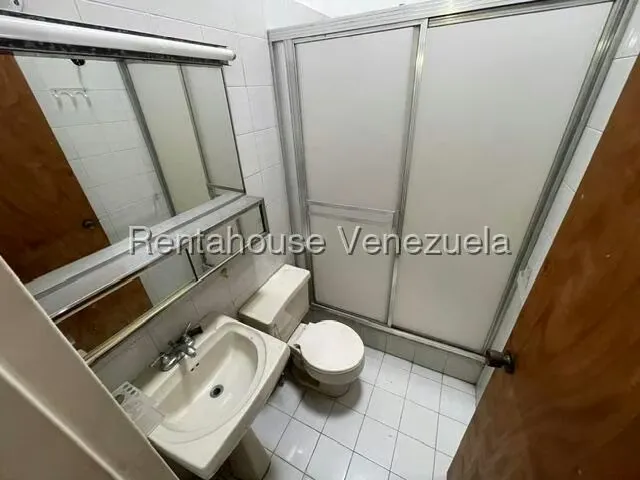 Casa (Multipes Niveles) en Venta en La Lagunita Country Club, Distrito Metropolitano - 28