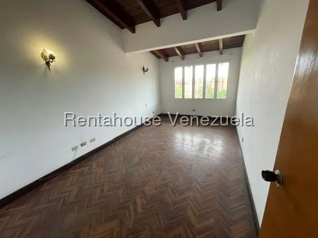Casa (Multipes Niveles) en Venta en La Lagunita Country Club, Distrito Metropolitano - 32