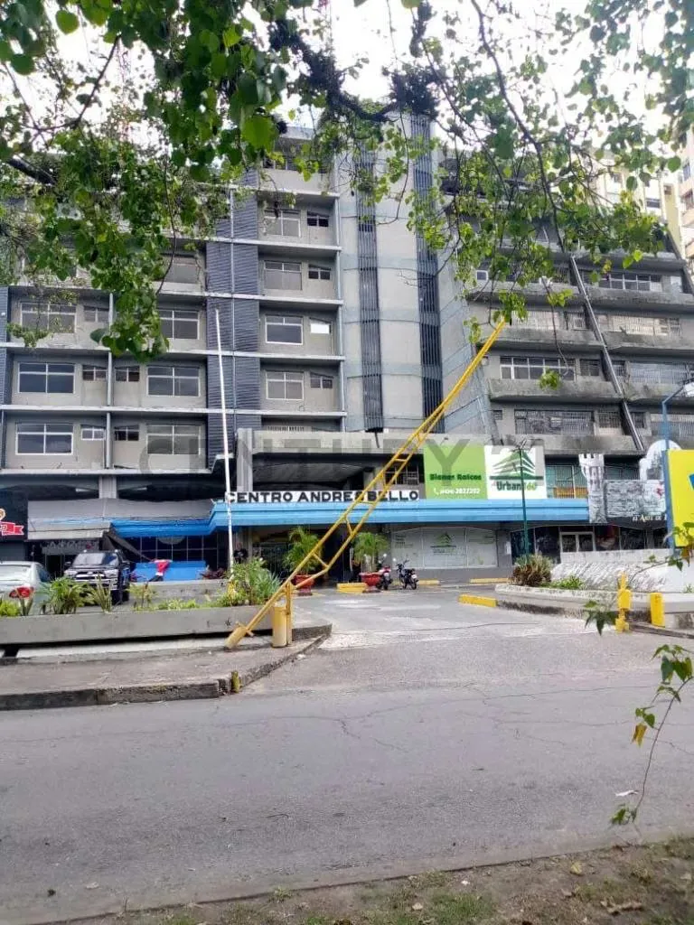 OFICINA EN ALQUILER LAS DELICIAS MARACAY CENTRO ANDRES BELLO - 2