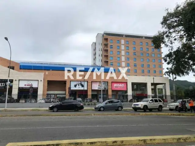 OFICINAS EN VENTA TORRE CRISTAL, SECTOR LAS QUINTAS, NAGUANAGUA EDO. CARABOBO.