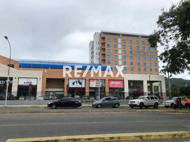 OFICINAS EN VENTA TORRE CRISTAL, SECTOR LAS QUINTAS, NAGUANAGUA EDO. CARABOBO.