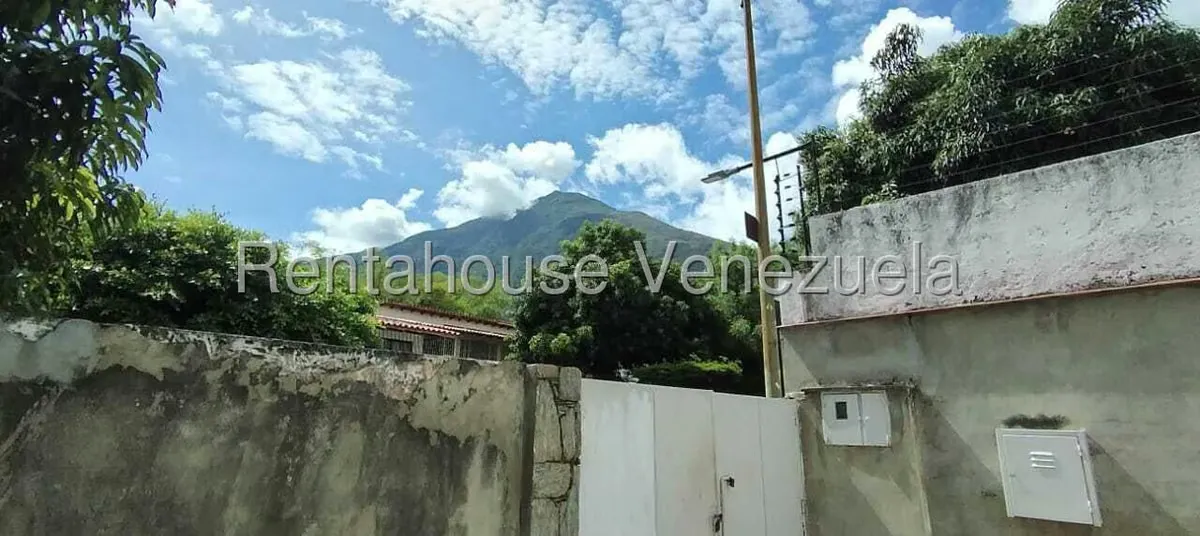 Casa (Duplex) en Alquiler en Los Chorros, Distrito Metropolitano - 28