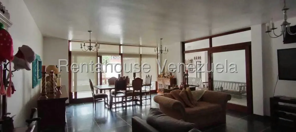 Casa (Duplex) en Alquiler en Los Chorros, Distrito Metropolitano - 6