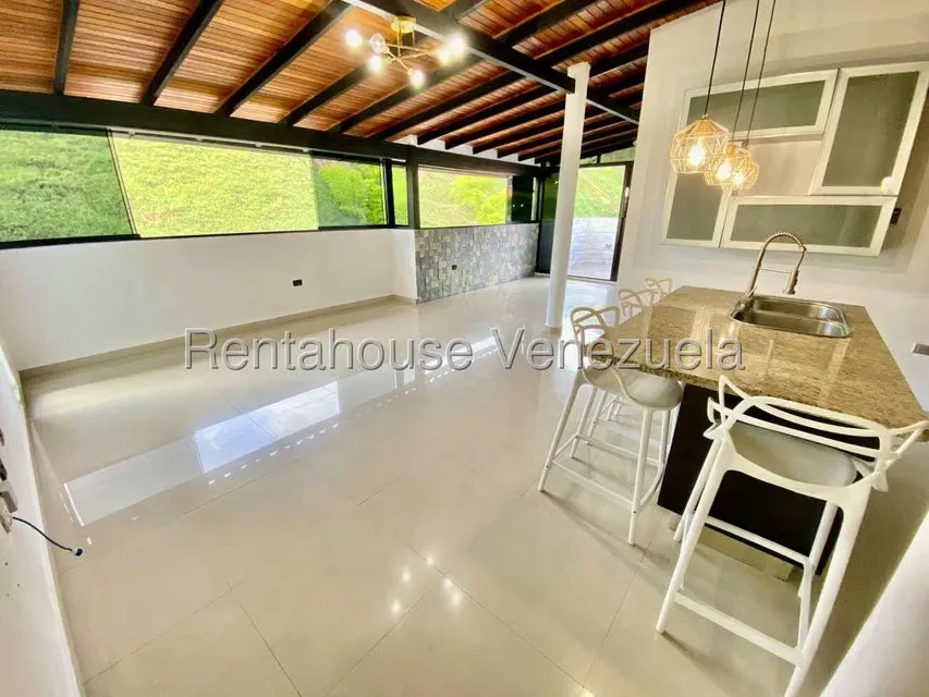Apartamento (1 Nivel) en Venta en Colinas de La Tahona, Distrito Metropolitano - 3