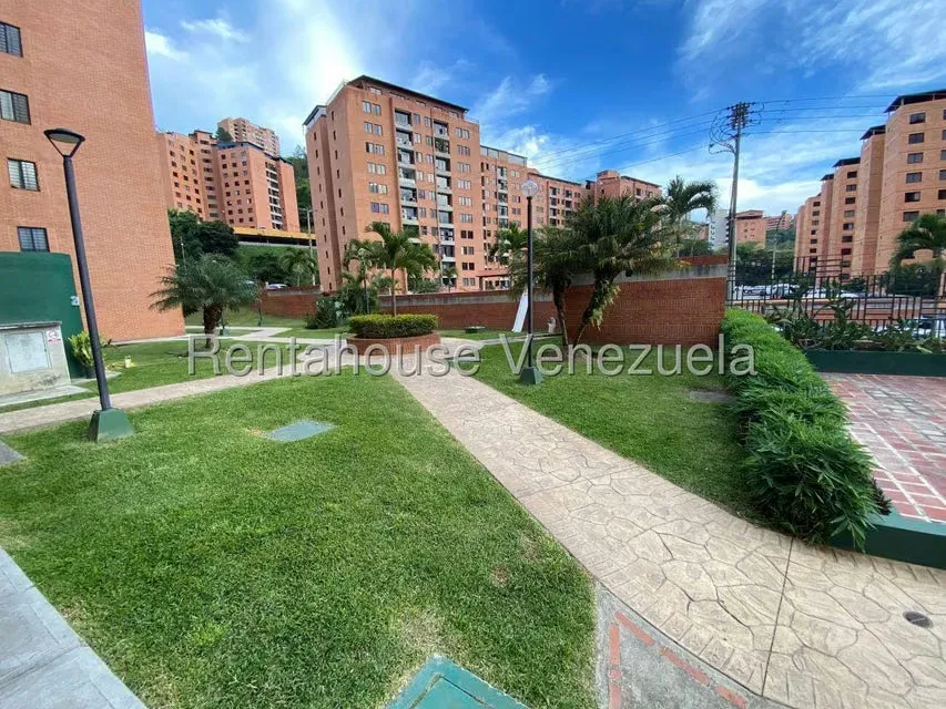 Apartamento (1 Nivel) en Venta en Colinas de La Tahona, Distrito Metropolitano - 36