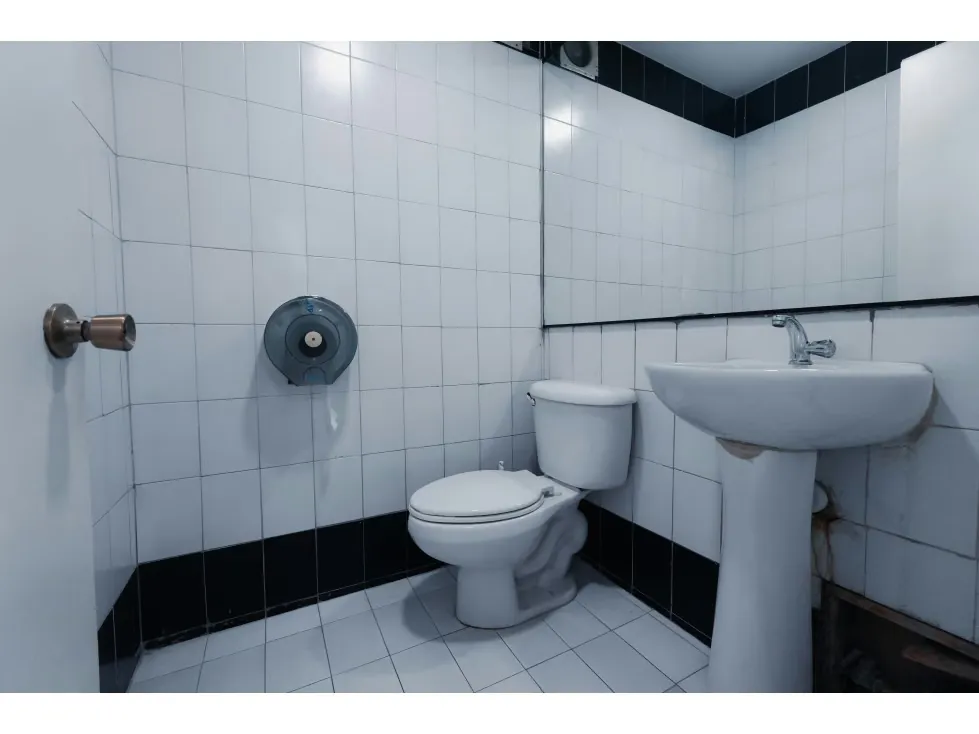 Se vende oficina 181m2 Torre Credicard El Bosque 6505 - 12