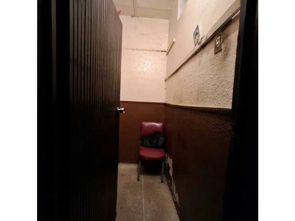 LOCAL COMERCIAL EN ALQUILER EL PUNTO QUE SU MARCA NECESITA 223M2 - 12