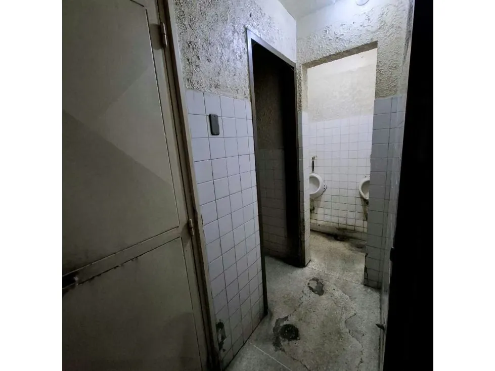 LOCAL COMERCIAL EN ALQUILER EL PUNTO QUE SU MARCA NECESITA 223M2 - 13