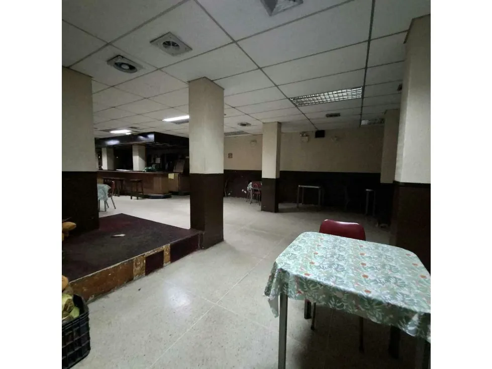 LOCAL COMERCIAL EN ALQUILER EL PUNTO QUE SU MARCA NECESITA 223M2 - 6