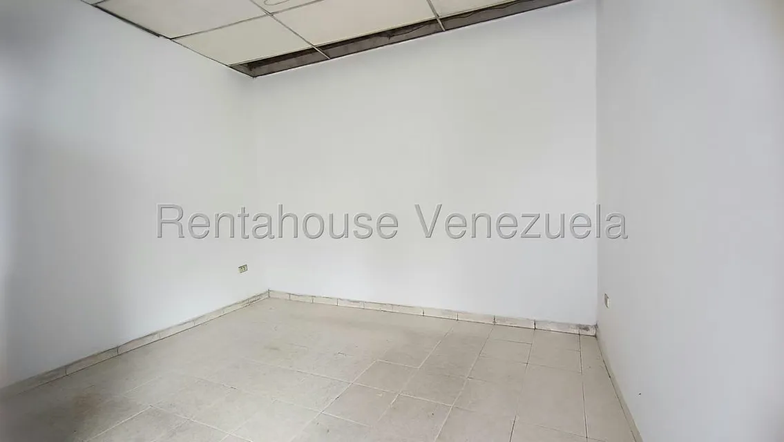 Local Comercial en Alquiler en Zona Oeste, Lara - 3