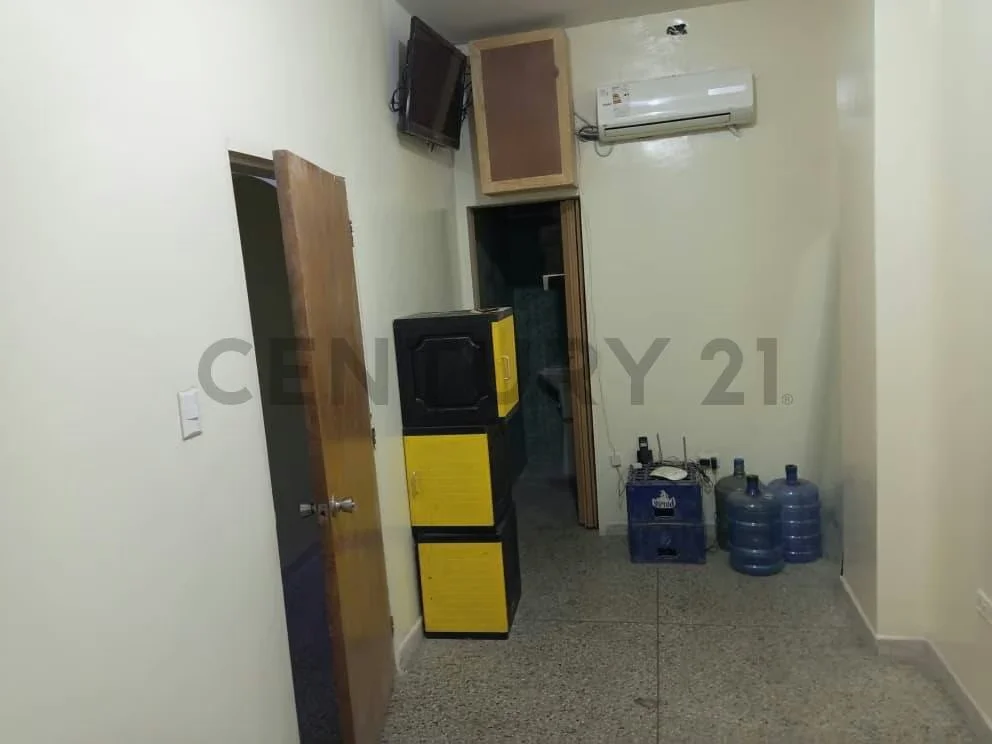 Local comercial en venta en Catia (FM) - 14
