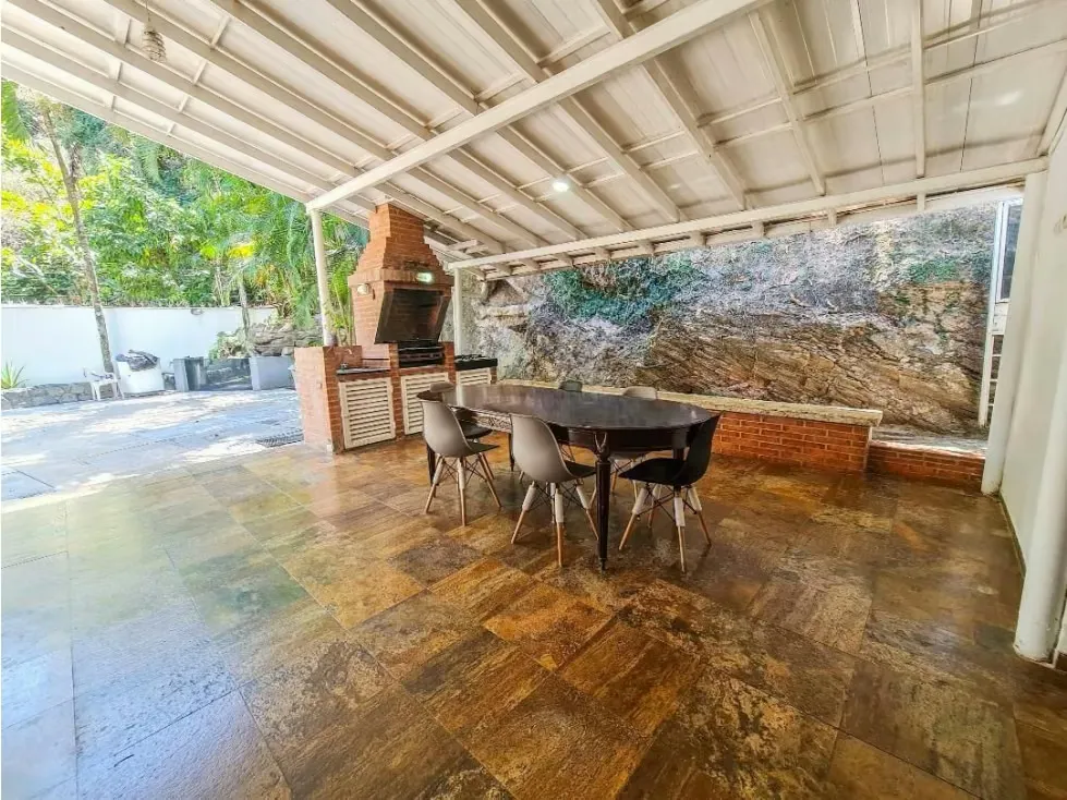 Casa en venta 991m², Cumbres de Curumo