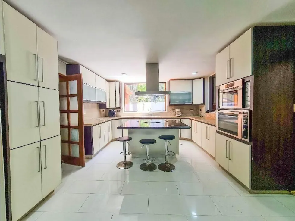 Casa en venta 991m², Cumbres de Curumo - 3