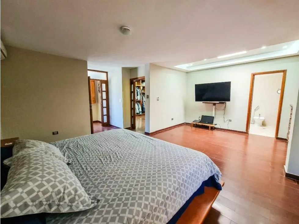 Casa en venta 991m², Cumbres de Curumo - 10