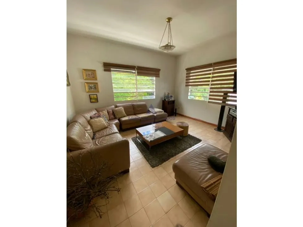 Vendo casa 400m2 La Floresta 5831 - 5