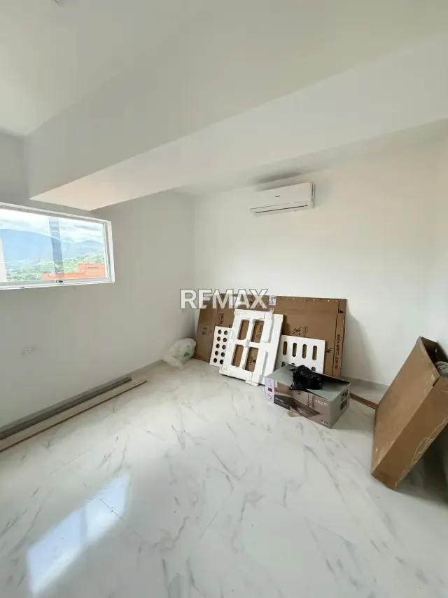 BELLO APARTAMENTO EN VENTA EN URB. BASE ARAGUA - 12