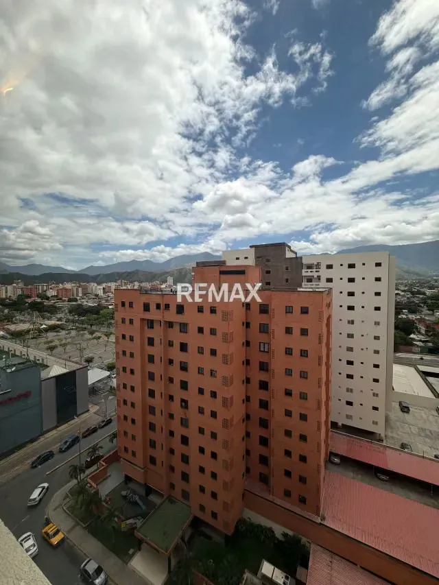 BELLO APARTAMENTO EN VENTA EN URB. BASE ARAGUA - 8