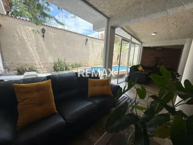 ¡La casa que lo tiene TODO en Naguanagua! El Rincón. - 3