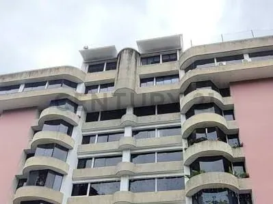 Excelente apartamento remodelado de lujo listo ara entrar