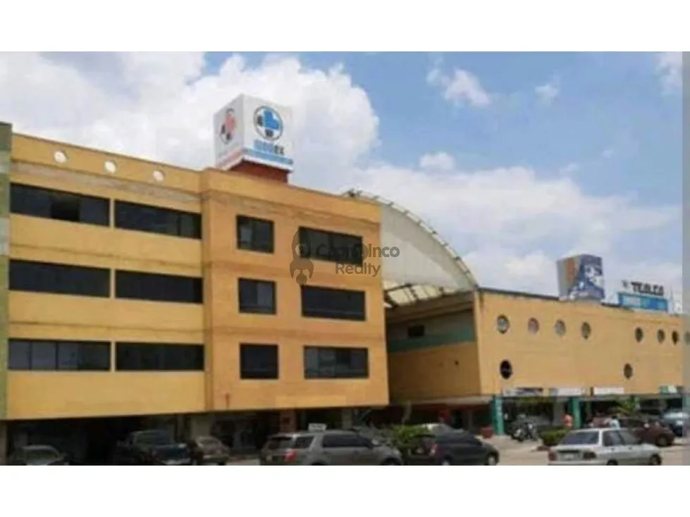 Se alquila local de 60m2 C.C.Paseo las Industrias