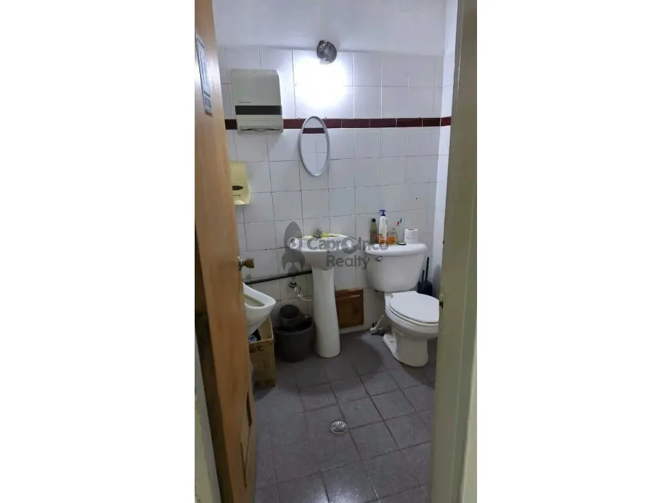 Se alquila local de 60m2 C.C.Paseo las Industrias - 11