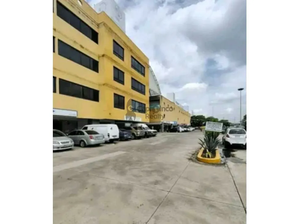 Se alquila local de 60m2 C.C.Paseo las Industrias - 2
