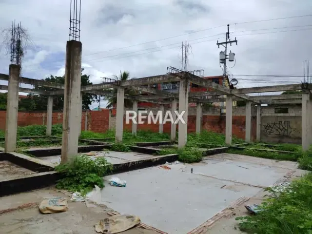 TERRENO EN VENTA - 6