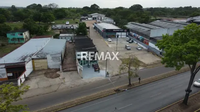 SE VENDE PARCELA DE 5157 M2 EN AV ALIRIO UGARTE PELAYO, BAJO GUARAPICHE - 3