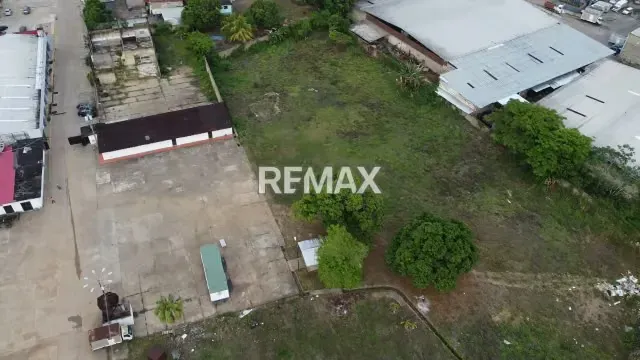 SE VENDE PARCELA DE 5157 M2 EN AV ALIRIO UGARTE PELAYO, BAJO GUARAPICHE - 4